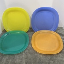 Tupperware Luncheon Plates Set of 4 Multicolor 3398B Microwave Reheatable Used