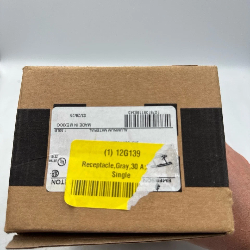 Receptáculo Emerson Appleton Powertite 30A ADRE3033-75 120/240/480/600V AC Foto 3 de 4