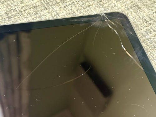 Apple iPad Air 11-inch M3 (2025) 128GB, Wi-Fi - Space Grey - cracked Screen - Afbeelding 5 van 13