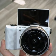 SONY Alpha a5000 Mirrorless Digital Camera 16-50mm Lens English -White