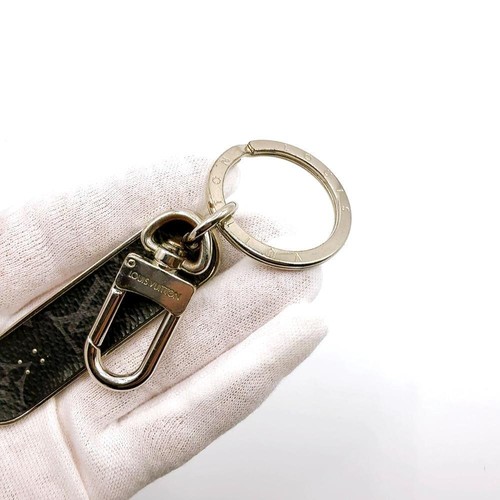 Louis Vuitton M69476 Portocle Monogram Eclipse Skateboard Key/Bag Charm Rank B+ - Picture 7 of 10