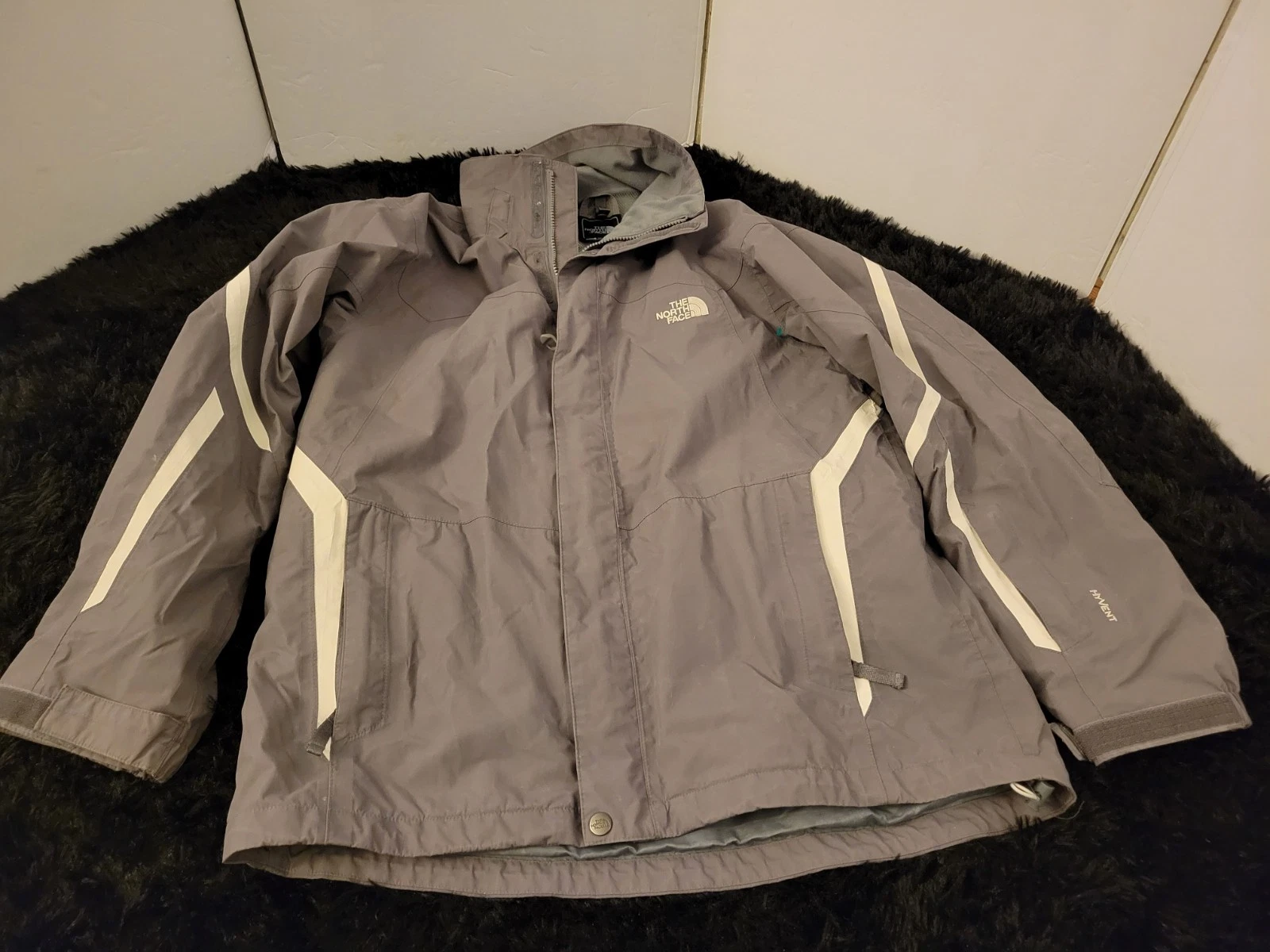 The North Face HyVent Waterproof Winter Snow Ski Jacket Mens Medium Black Y2K