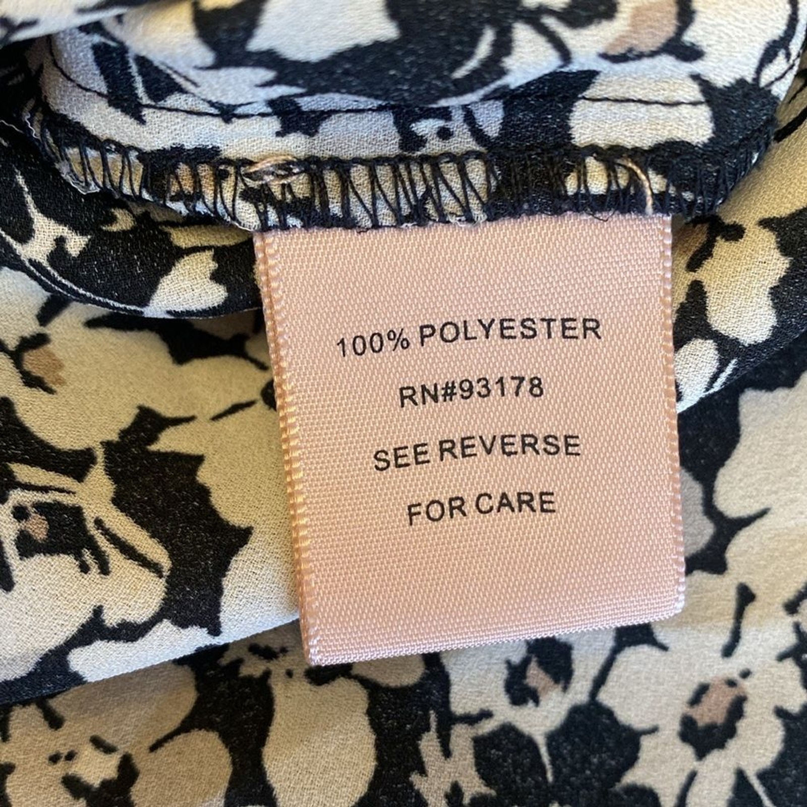 Philosophy Floral Button Front Collared Shirt Bla… - image 5