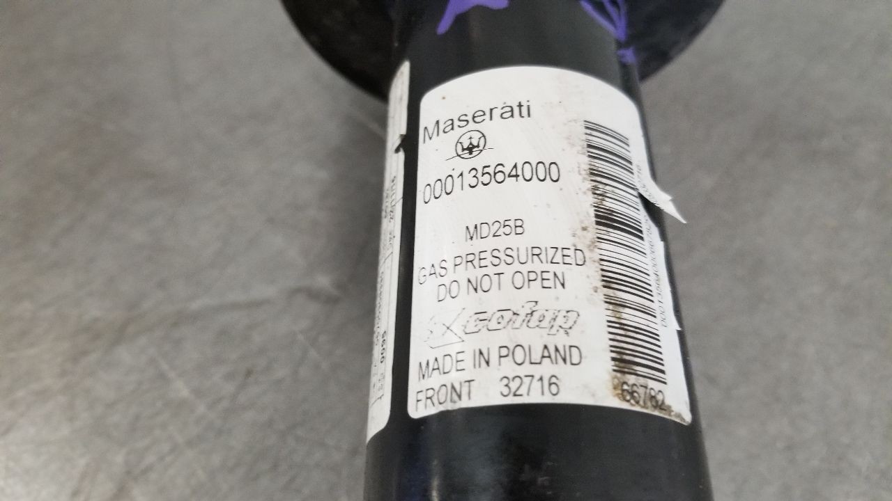 Maserati Ghibli 2017-2017 FRONT+RIGHT Strut assembly