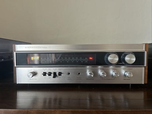Sherwood 70's Receiver S-7100A Walnut  AM/FM Exceptional Working LED Silver Face