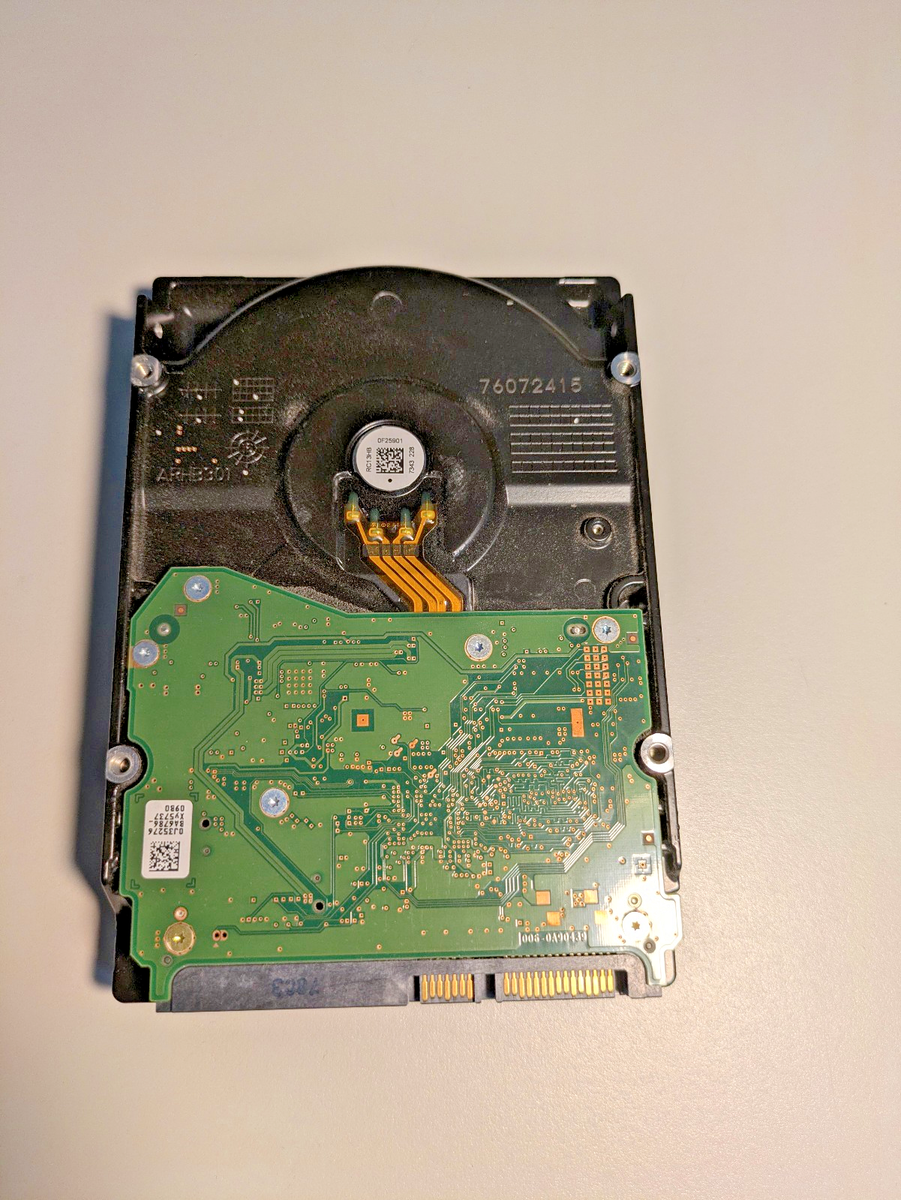 WD Purple 8TB 3.5in Surveillance HDD WD80PURZ - Parts or repair