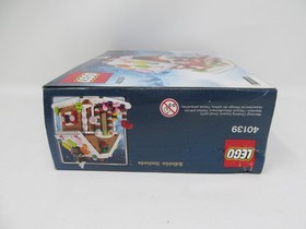 LEGO Gingerbread House Christmas set 40139, new factory sealed, box wear