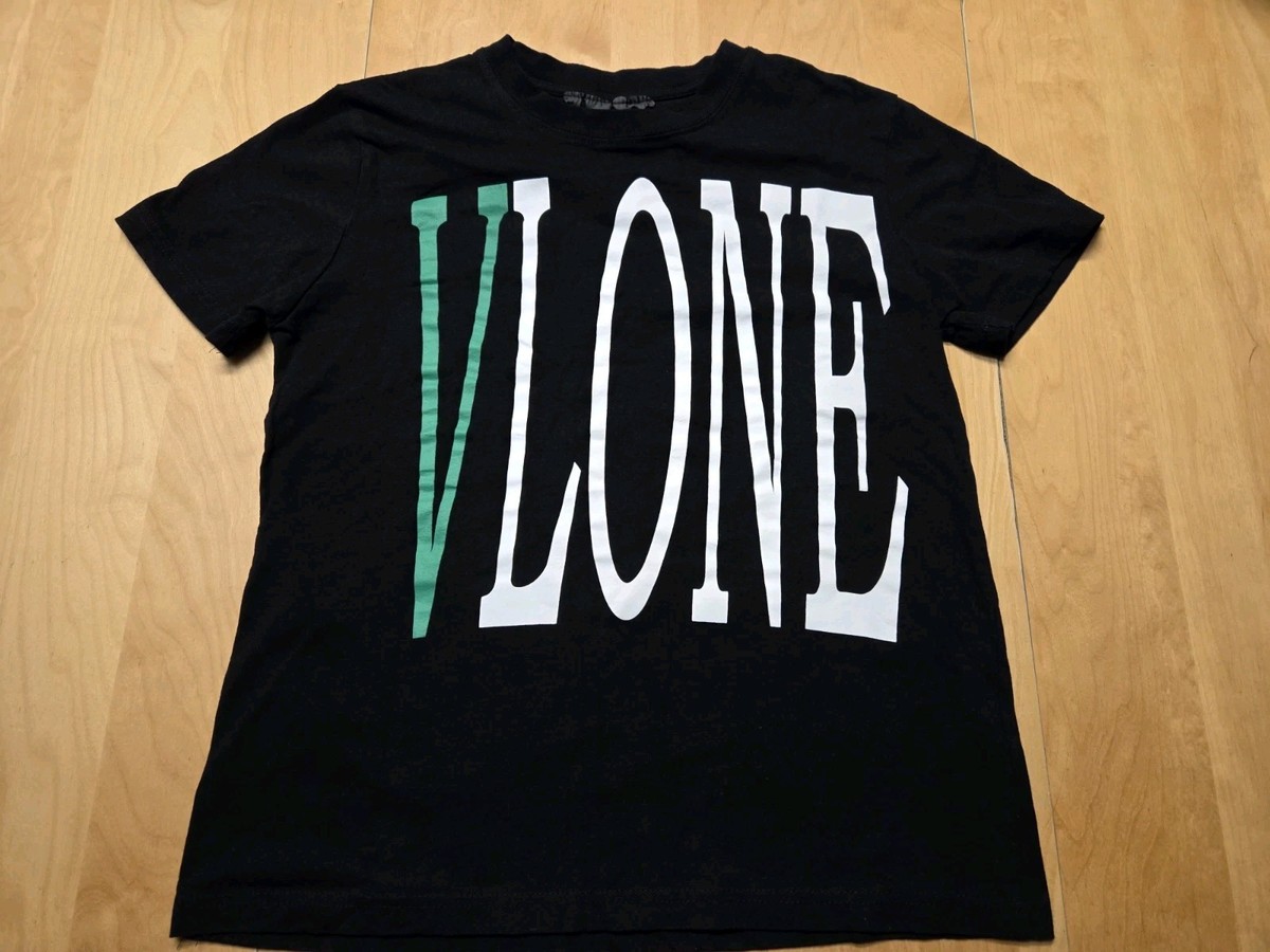 Vlone V Logo Graphic T Shirt Mens XL Black Streetwear Short Sleeve