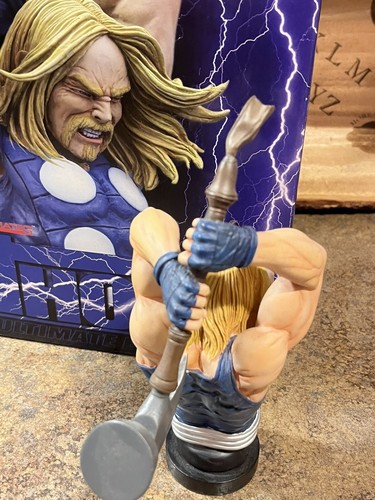 Ultimate Thor Mini Bust - Diamond Select 2003 - 1521/4000 Leggi - Foto 5 di 15