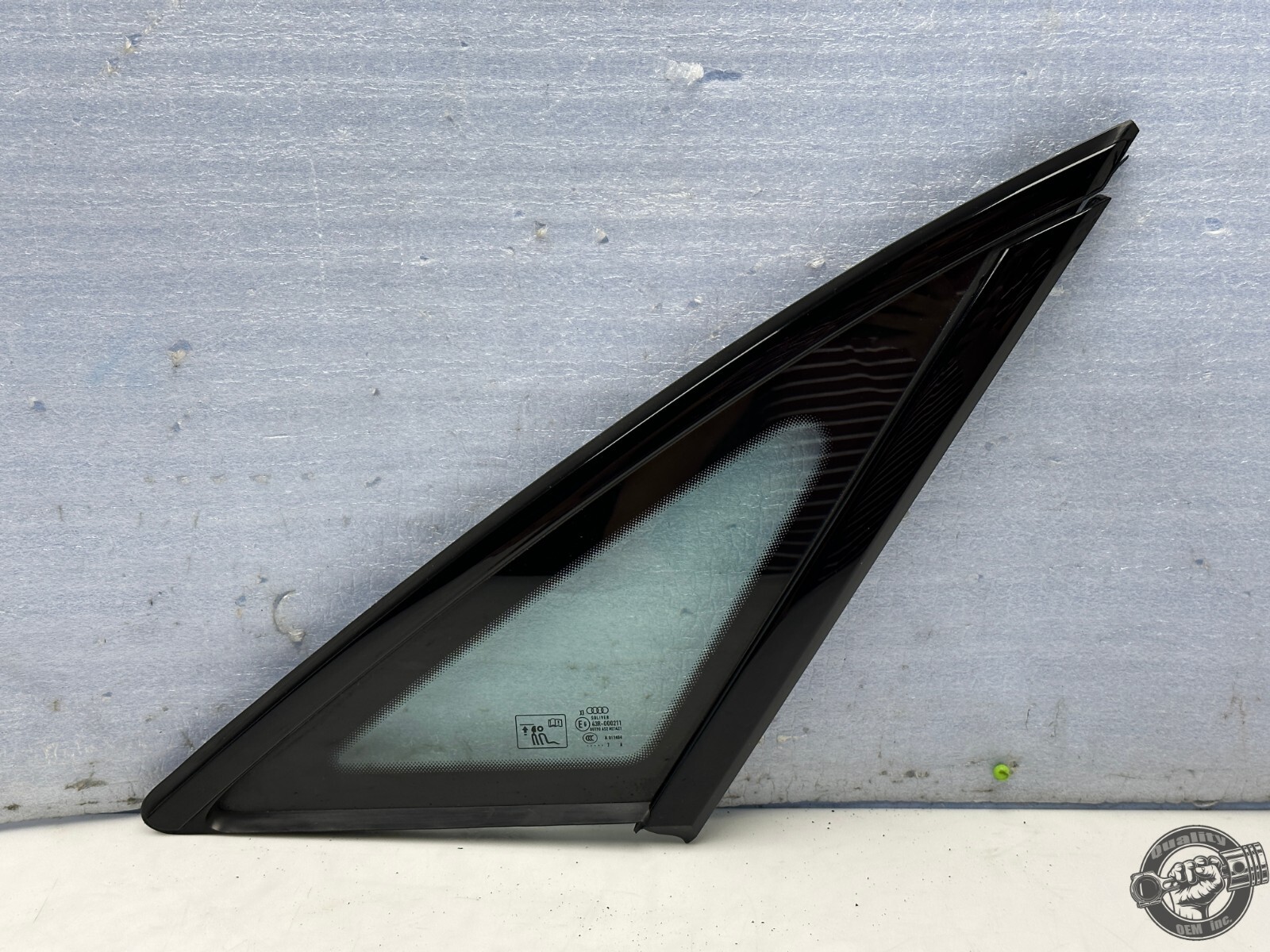 08-17 Audi 8T S5 Coupe Rear Right Passenger Side Quarter Window Glass OEM main image 0