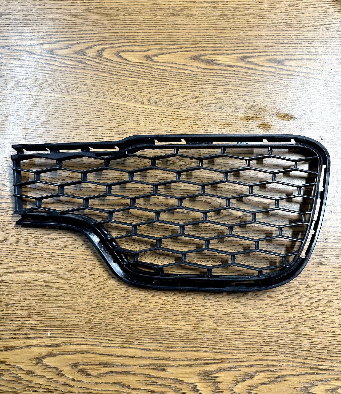 2014-2017 Maserati Ghibli Right Front Bumper Lower Air Vent Grille Trim Panel