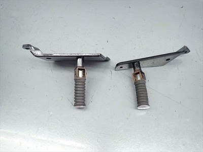 Yamaha Virago 250 3DM (1996 model), XV250 original passenger footpegs (left and