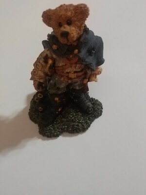 Boyds Bears and Friends figurine (STONEWALL....THE REBEL)