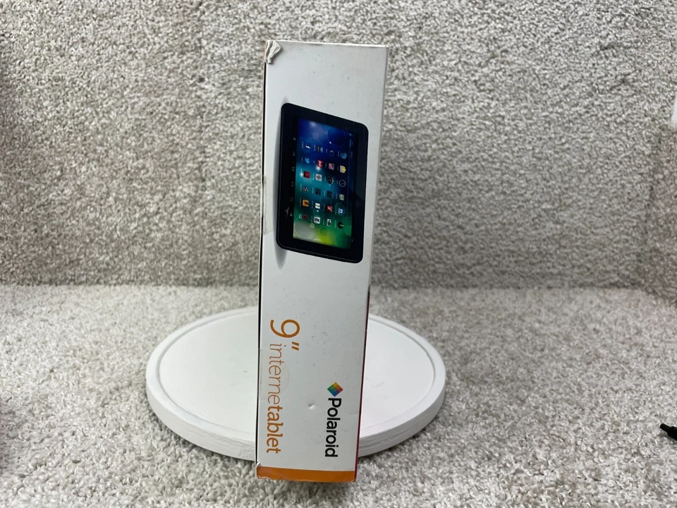 Polaroid 9" Internet Tablet Dual Core Processor & Camera 1GB RAM Jelly Bean OS - Image 4 of 4