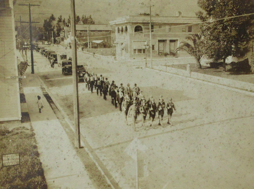 Vintage Monrovia CA Kabinett Fotos Trauerzug Armee Soldaten Friedhof