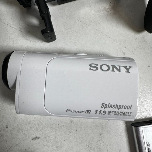 Sony HDR-AZ1 White 11.9 MP Splashproof Wifi Mini POV HD Video Action Camera - Picture 9 of 15