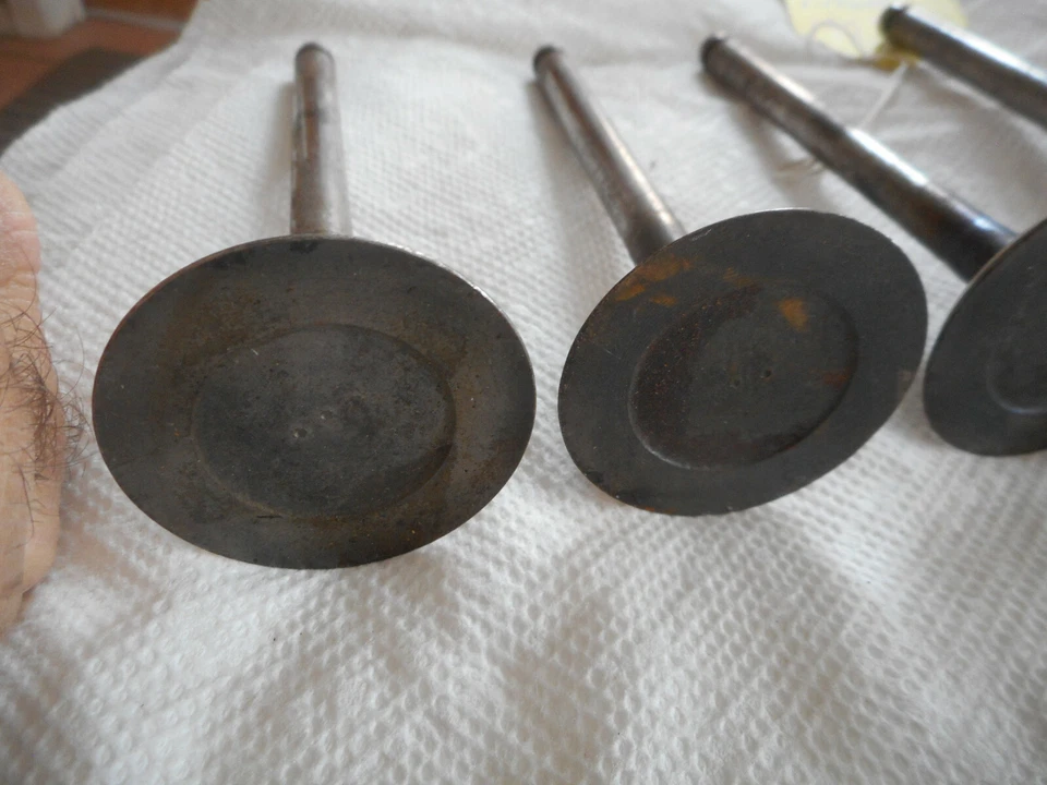 梅赛德斯奔驰 190SL Ponton 190 W121 进气阀 W110 — 第 4/4 张图片