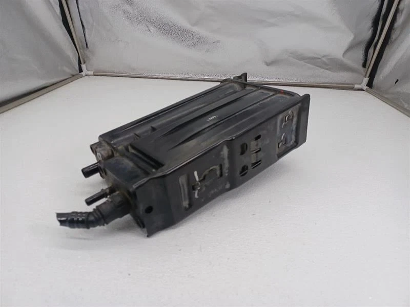 2014 Kia Cadenza Fuel Vapor Canister OEM - Image 2 of 4