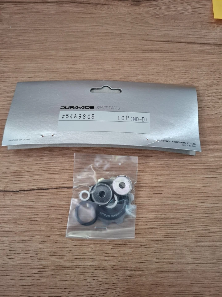 Piezas de bicicleta retro NUEVO EN CAJA NOS Unidad de polea guía Shimano Dura Ace para RD-7402 Foto 2 de 4