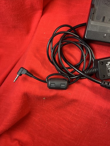 JVC VC-VJ49WU JLIP-PC Cable And Jvc Aa-v80 Charger Camcorder accessories - Picture 5 of 10