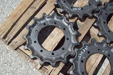 DRIVE SPROCKET FITS KUBOTA SVL75 SVL75-2 SVL65 TRACKED SKID STEER LOADERS