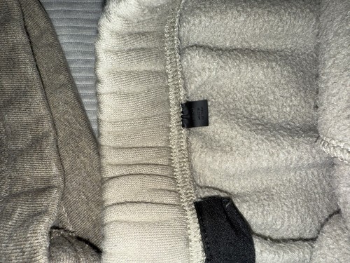 Pantalones cortos deportivos Fear of God Essentials para hombre talla extra pequeña - Imagen 6 de 9