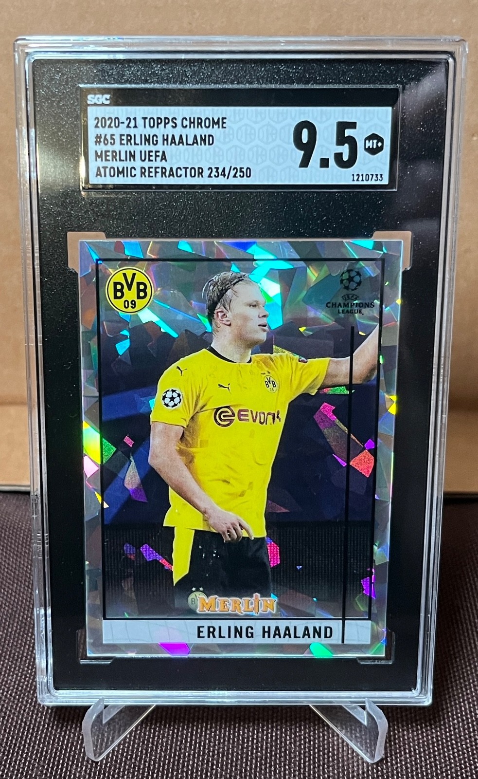 2020-21 TOPPS MERLIN #65 - ERLING HAALAND - ATOMIC REFRACTOR /250 - SGC 9.5