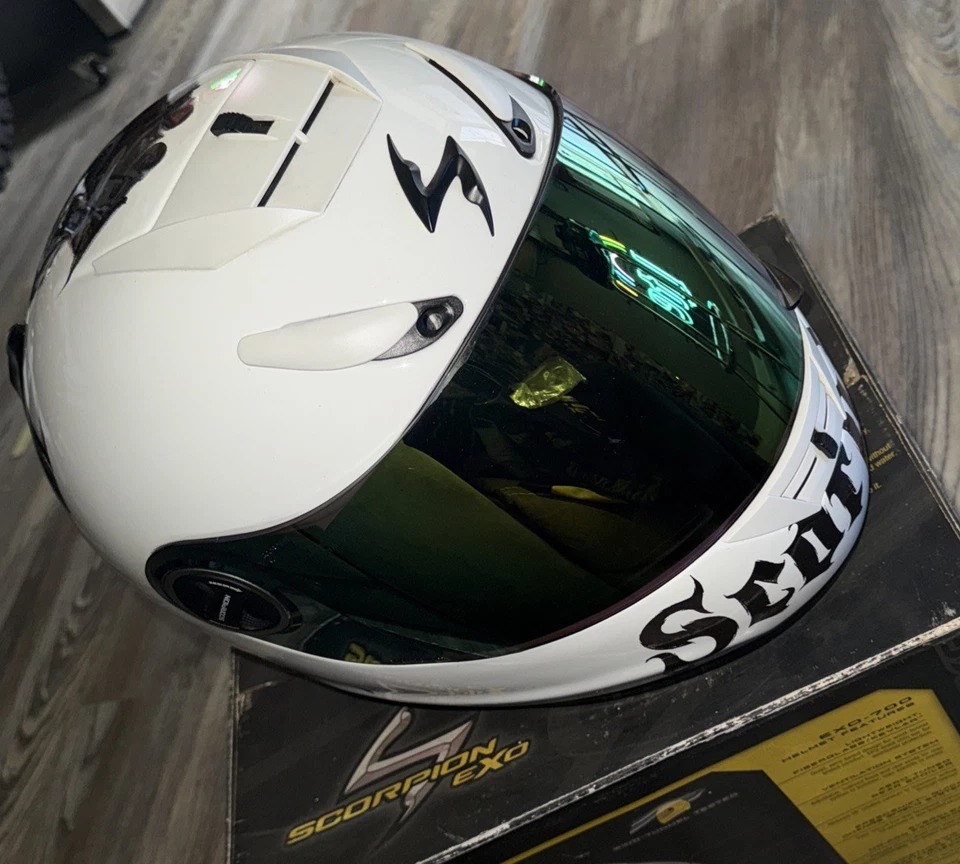 Полнолицевой шлем Scorpion EXO-700 - Изображение 4 из 4