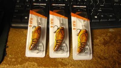 Bomber lure, ''Flat A'', 2 1/2'', 3/8 oz, 3 ct,     nip, free shipping