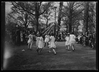 Photo:May Day Maypole Dance Playground Children 1924 Park Crowd