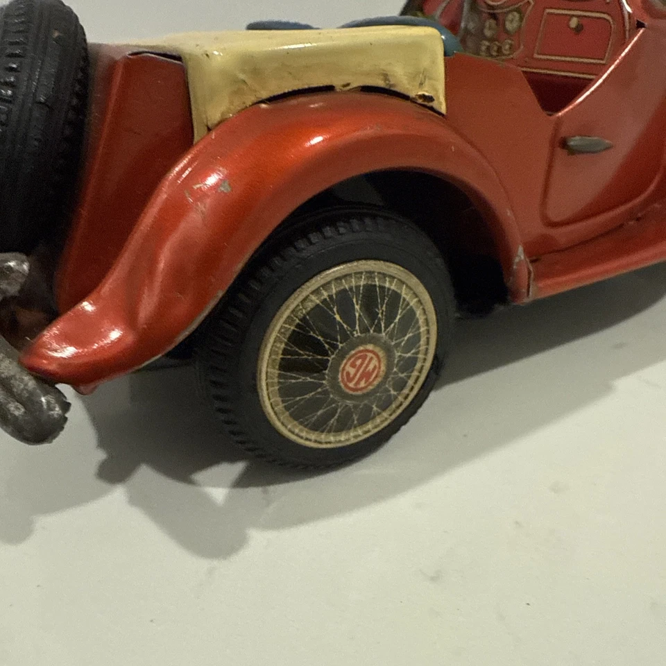 RARO Coche de Fricción de Estaño Bandai Vintage MG TD Años 50 Japón Rojo Bonito Juguete de Pintura Foto 4 de 4