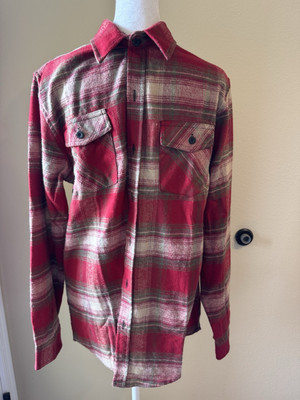 ReVess Men s Flannel Plaid  Button Down Long Sleeve Size M