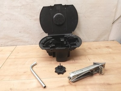 Volkswagen Polo Seat Bordwerkzeug Wagenheber Radschlüssel 6Q0011031D 6Q0012115F