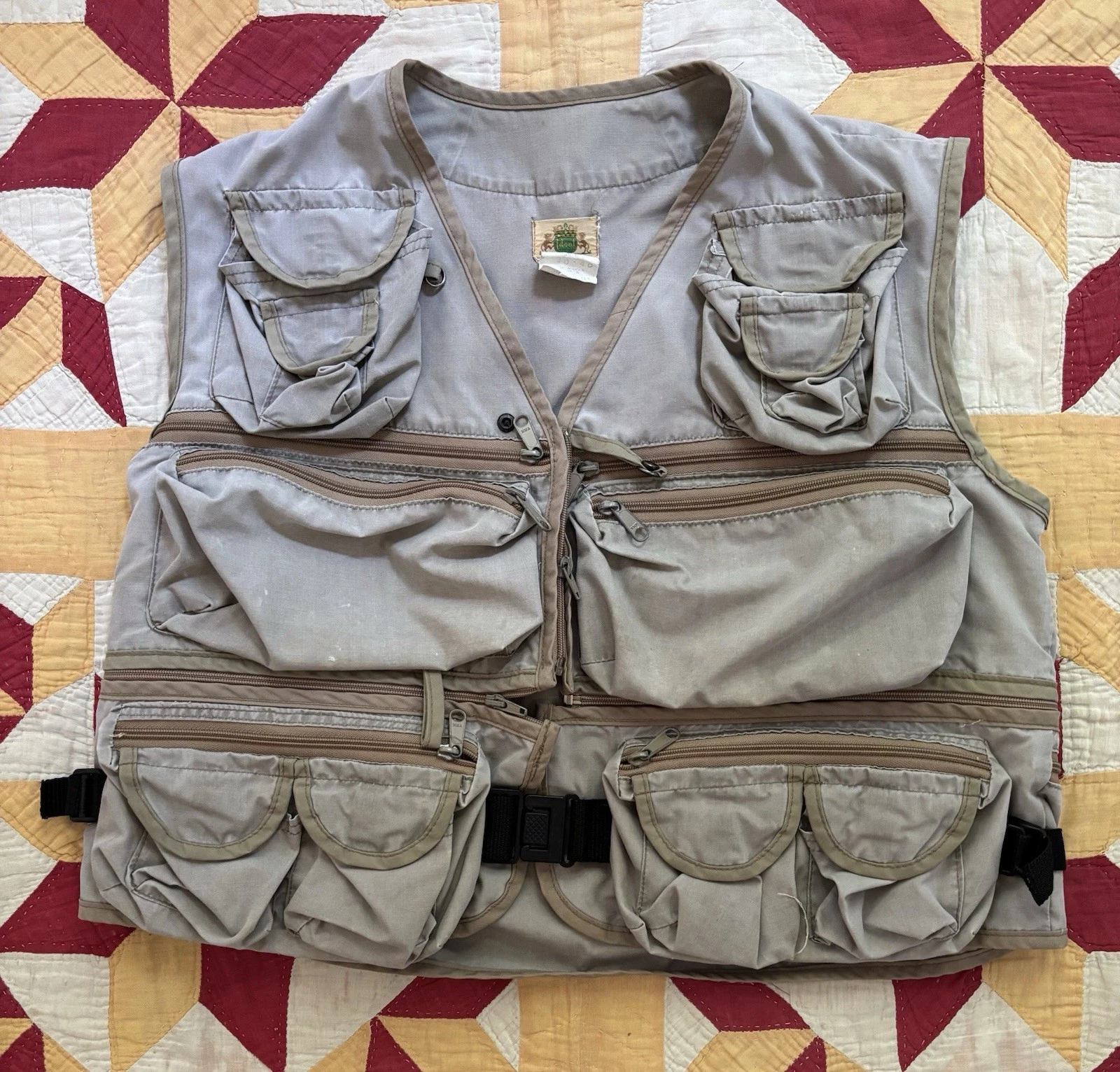 Vintage 80s Ideal Fly Fishing Vest Size XL Outdoors Made in USA AS IS