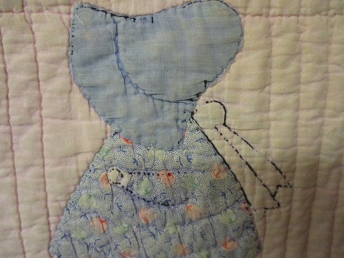 Vintage 1940's Quilt Sun Bonnet Sue pink sashes - Picture 4 of 12