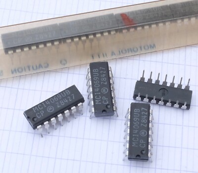 Circuit Intégré ON Semiconductor MC14069UBCP - Lot De 2, DIP-14 - Neuf