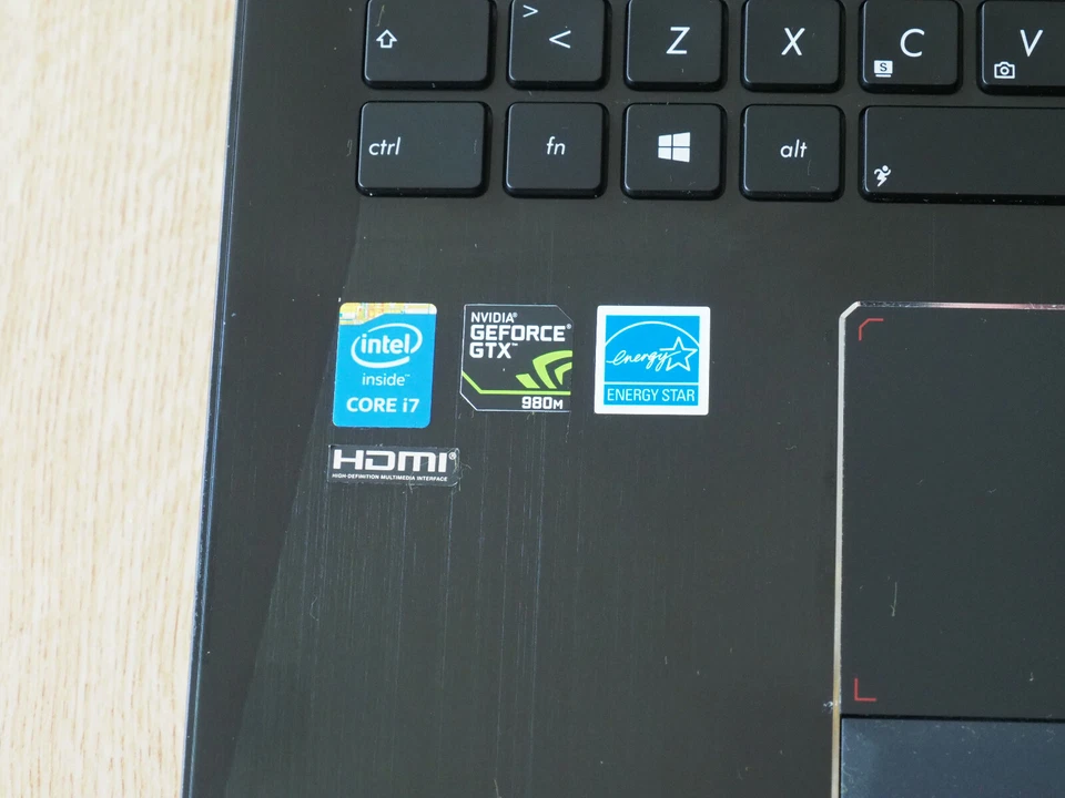 Asus ROG G750JY Portatil - Imagen 3 de 4