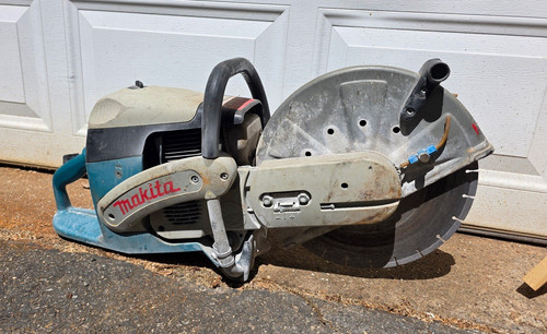 Makita DPC 7311 Gas Handheld Cut-Off Concrete Saw, 14" Max Blade