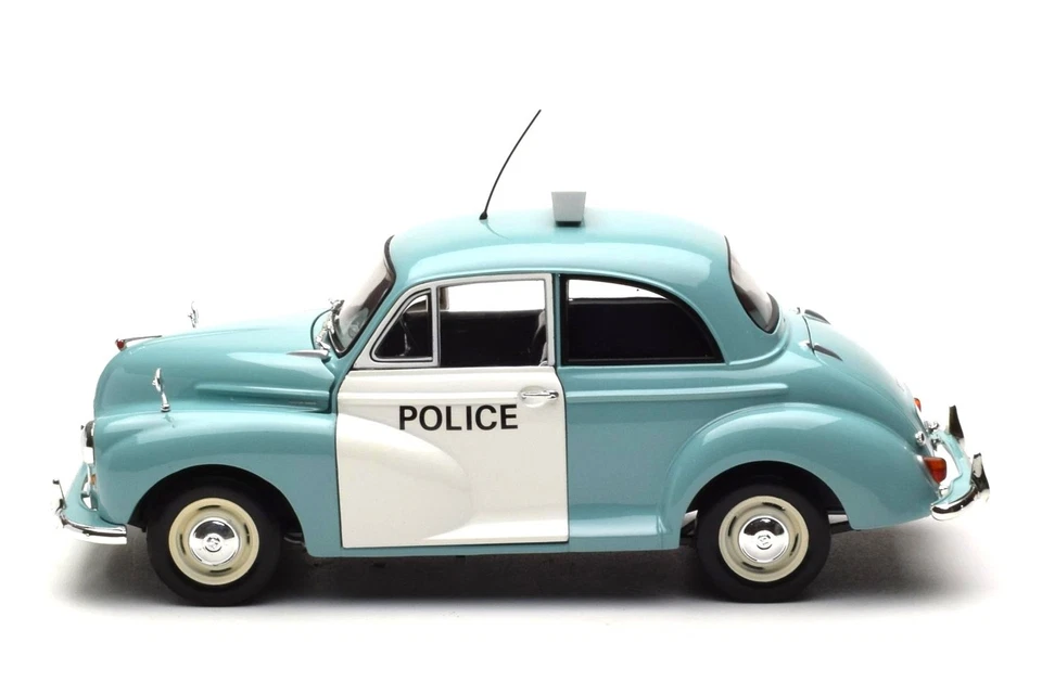 150137090 Morris Minor Police Blue & Whitte Minichamps 1/18 - Image 4 of 4