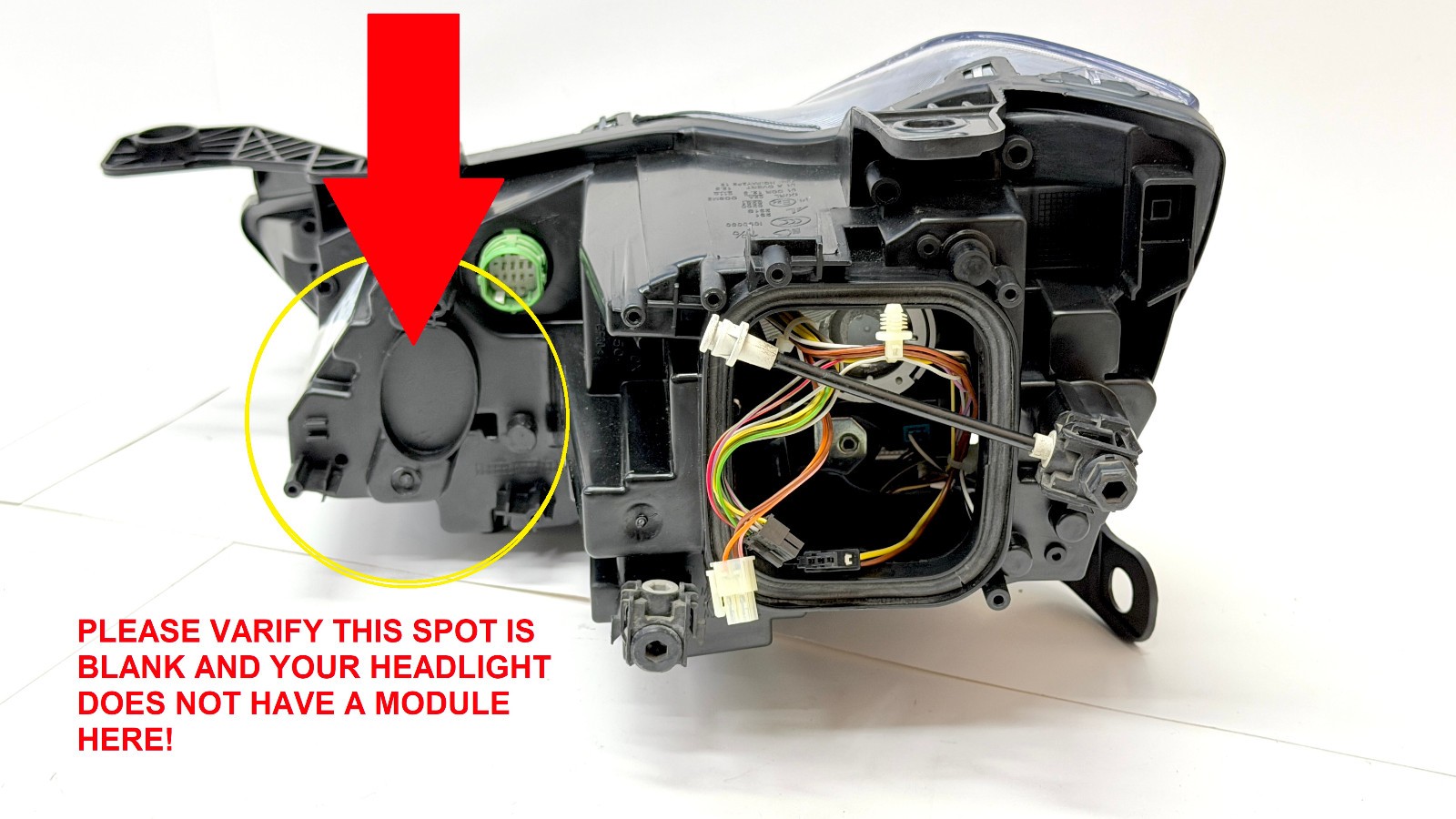 Maserati Ghibli 2014-2019 Right Headlight