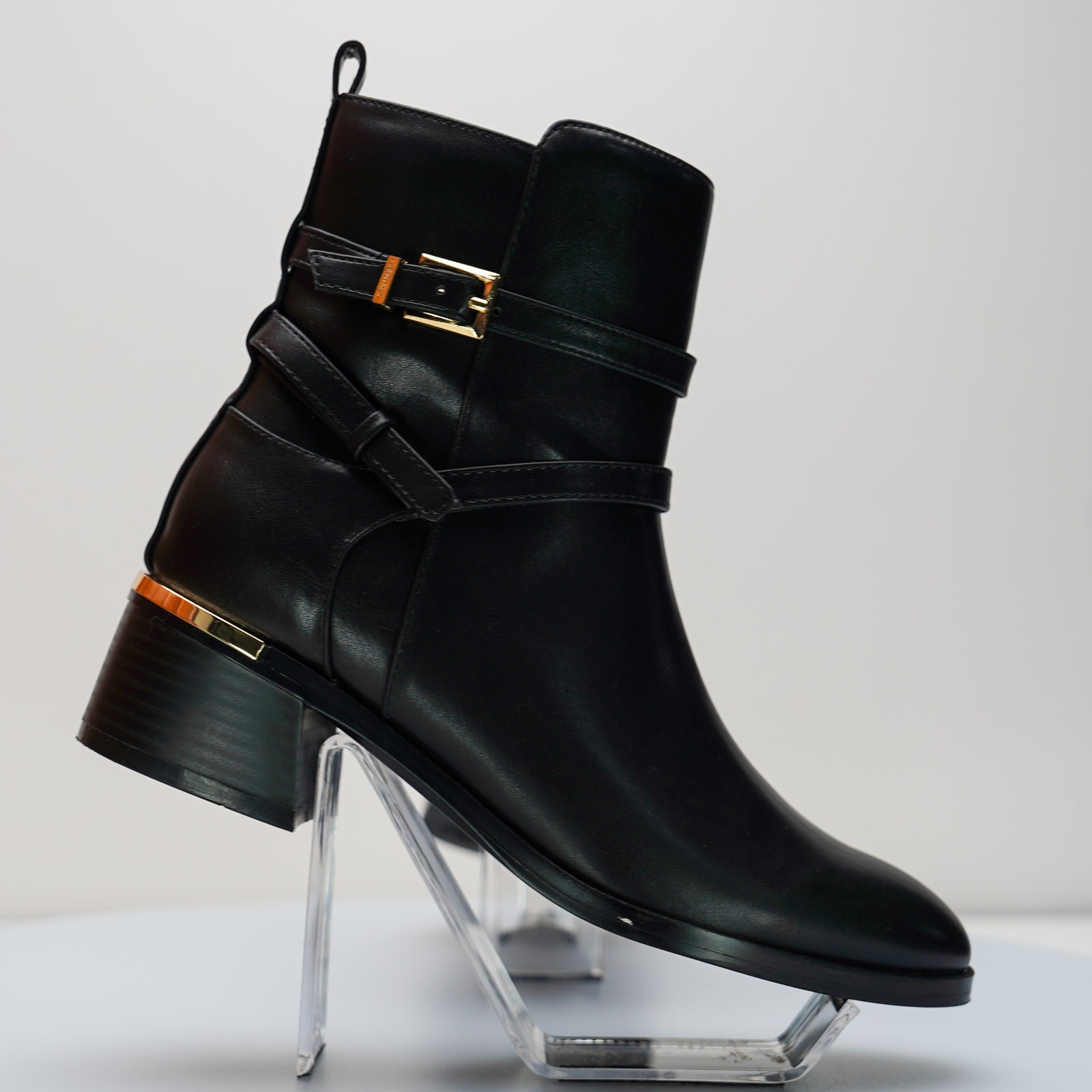 Calvin Klein Jasen Block Heel Ankle Booties - 7(M) thumbnail 2
