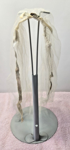 VINTAGE DOLL  VEIL 14 " LONG TIE STYLE FLOWERS CREAM