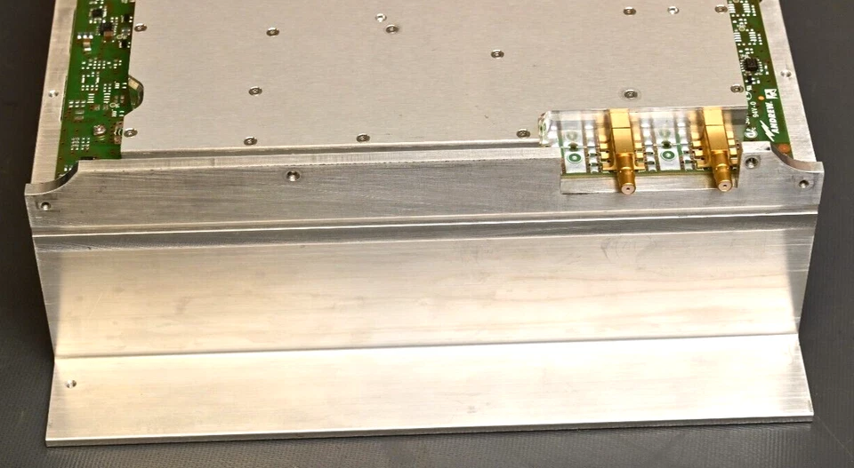 Amplificador PCB Andrew/Commscope ION-B 850/1900 con disipador térmico grande de aluminio 10 lb Foto 3 de 4