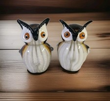 Set of 2 Murano Cased Art Blown Glass Owls Paperweight, Figurine 5.5" Tall EUC