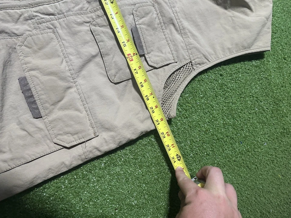 Vintage Eddie Bauer Fishing Hunting Vest Men's Medium Zip Outdoor Utility Cargo - Image 4 of 4