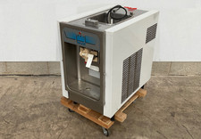 Taylor 152 Countertop Soft Serve Ice Cream Machine 240V
