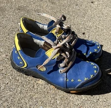 TMA Time Eyes Womens Shoes 6.5 Blue Hand Stitched Leather Air Step Walking