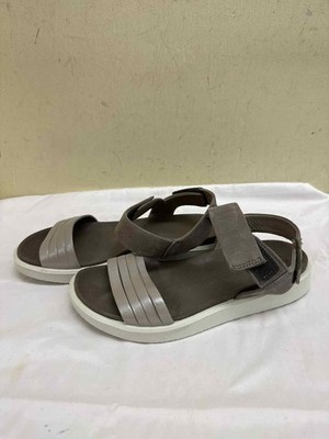 Ecco Women's Size 6 Gray Sandals Shoes