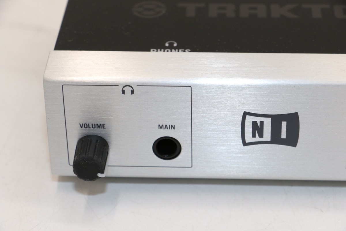 Native Instruments Traktor Scratch A6 W Vinyls & CD | eBay Native Instruments Traktor Scratch A6 W Vinyls & CD | eBay