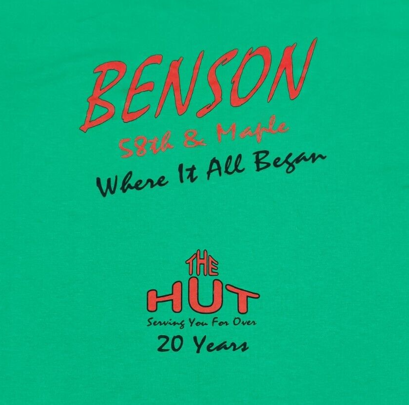 Vtg Y2K The HUT Discount General Store Tobacco Omaha Benson Green T